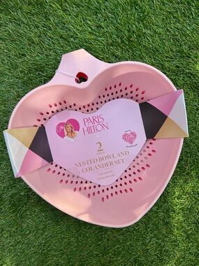 Paris Hilton Pink Heart Bowl & Colander Set